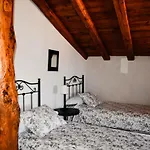 Tierras De * Aguilera