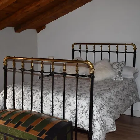 Tierras De * Aguilera