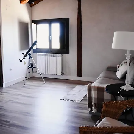 Tierras De * Aguilera