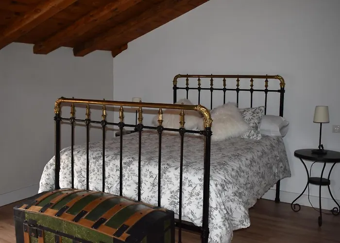 Tierras De * Aguilera