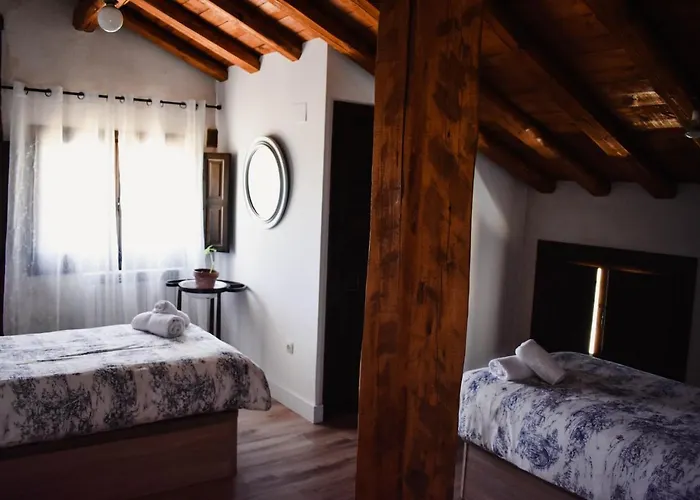 Tierras De * Aguilera