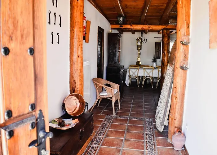 Tierras De * Aguilera