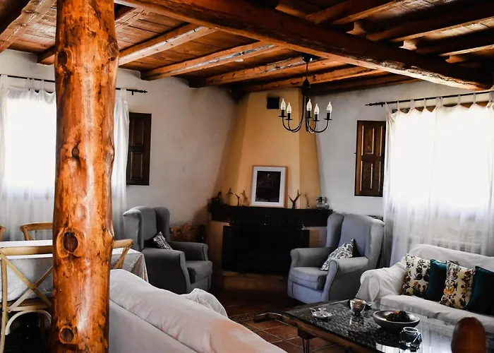 Tierras De 펜션 Aguilera